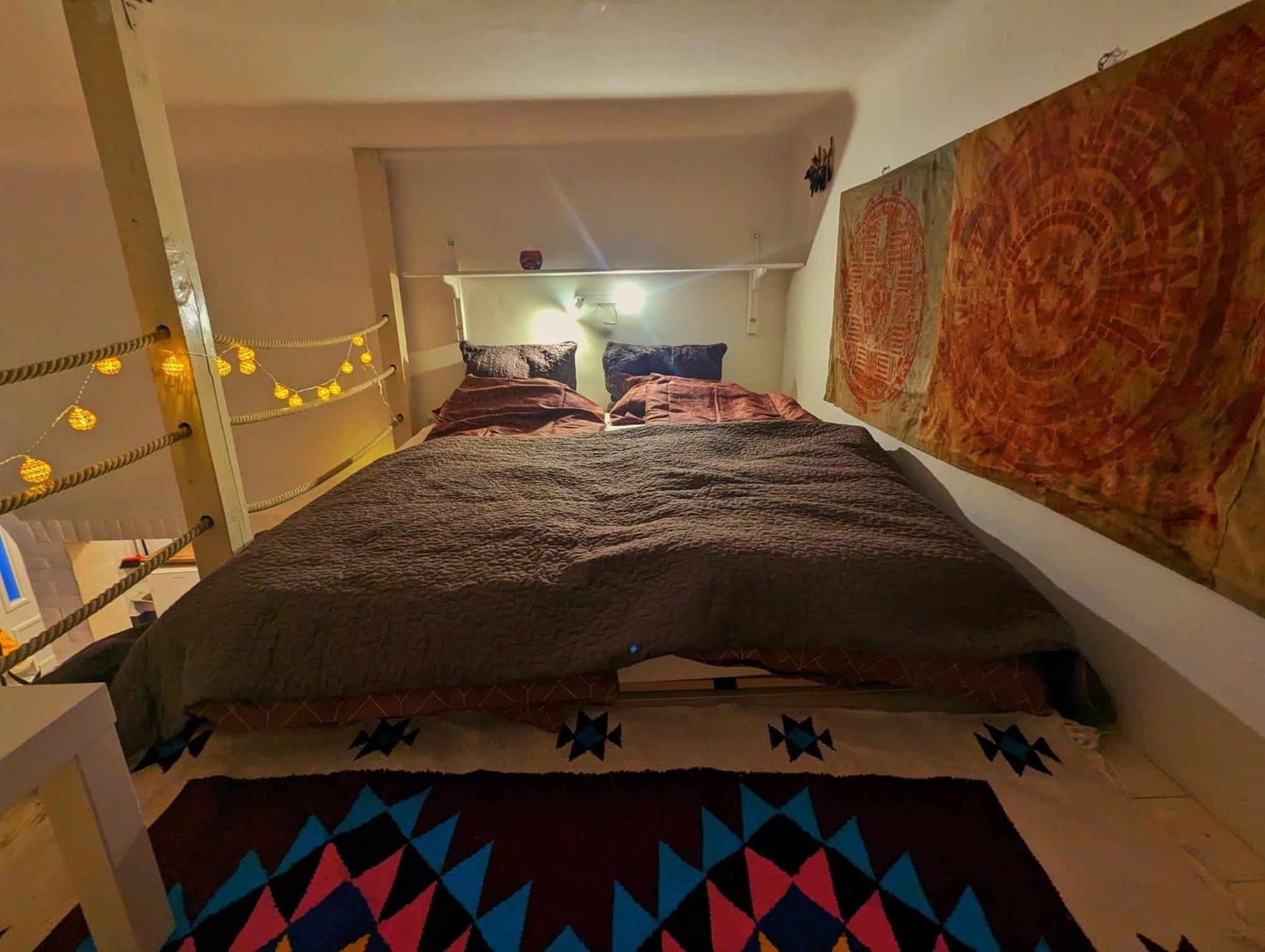 Gallery Flat In Party District Budapest Esterno foto